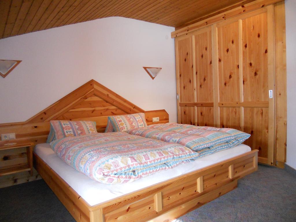 Urblhof Apartamento Leutasch Quarto foto